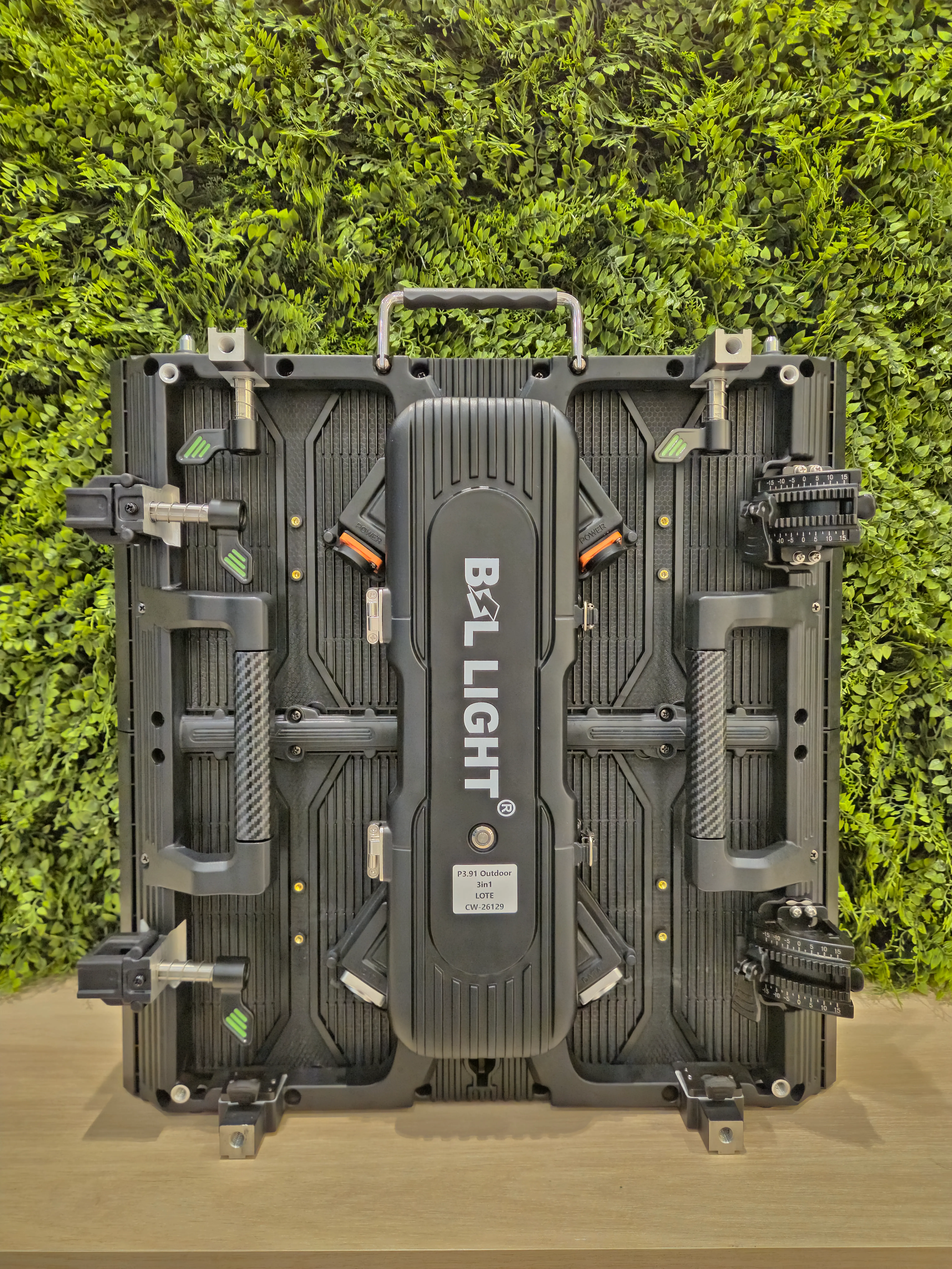 Painel de LED P3.91 Outdoor 3 in 1